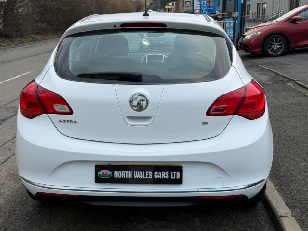 Used Vauxhall Astra 2015 for sale - 77446058: Photo 8