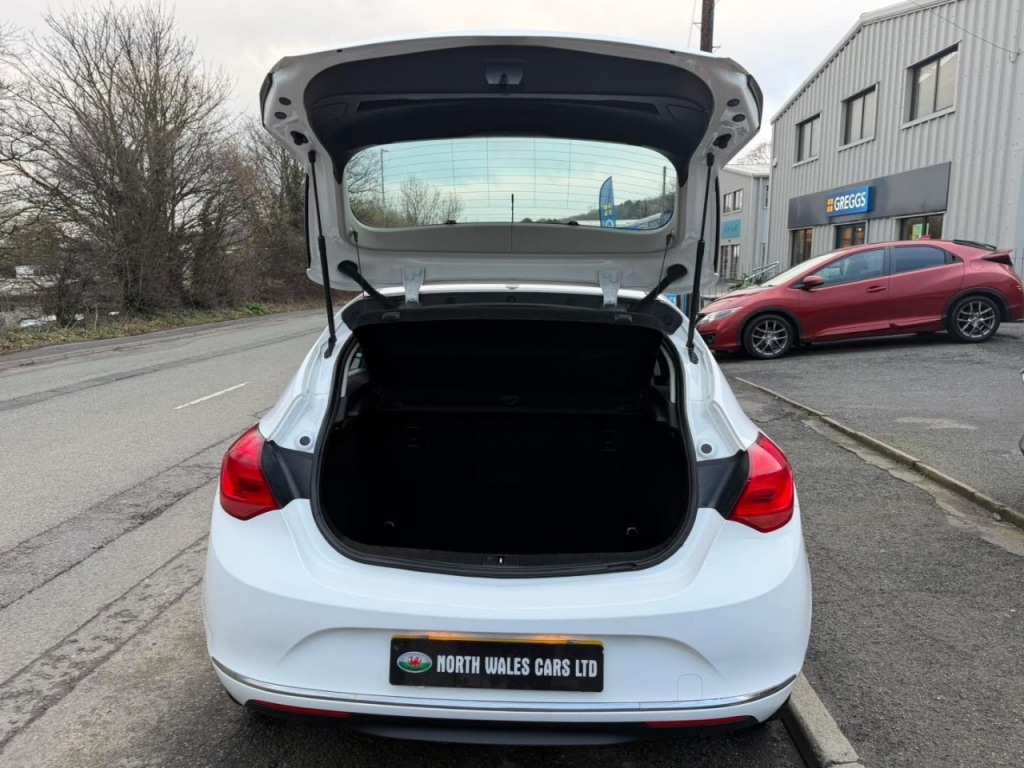 Used Vauxhall Astra 2015 for sale - 77446058: Photo 9