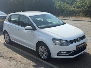 Used Volkswagen Polo 2016 for sale - 79251835: Photo
