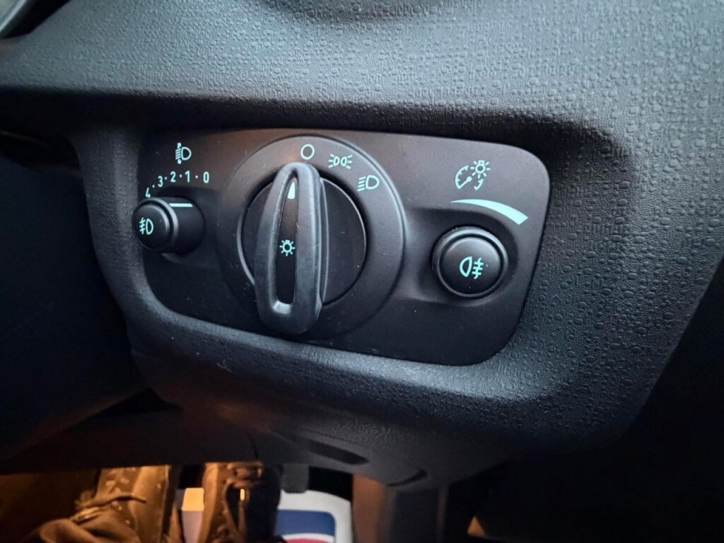 Used Ford Fiesta 2014 for sale - 77392018: Photo 30