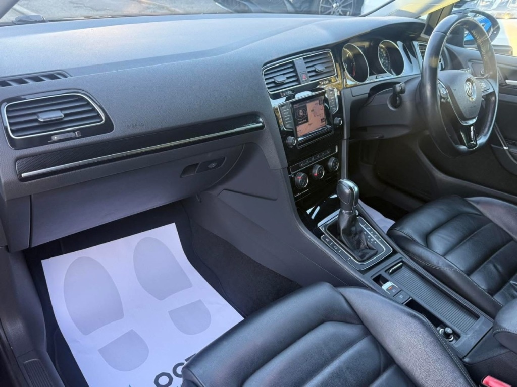 Used Volkswagen Golf 2013 for sale - 76132028: Photo 15