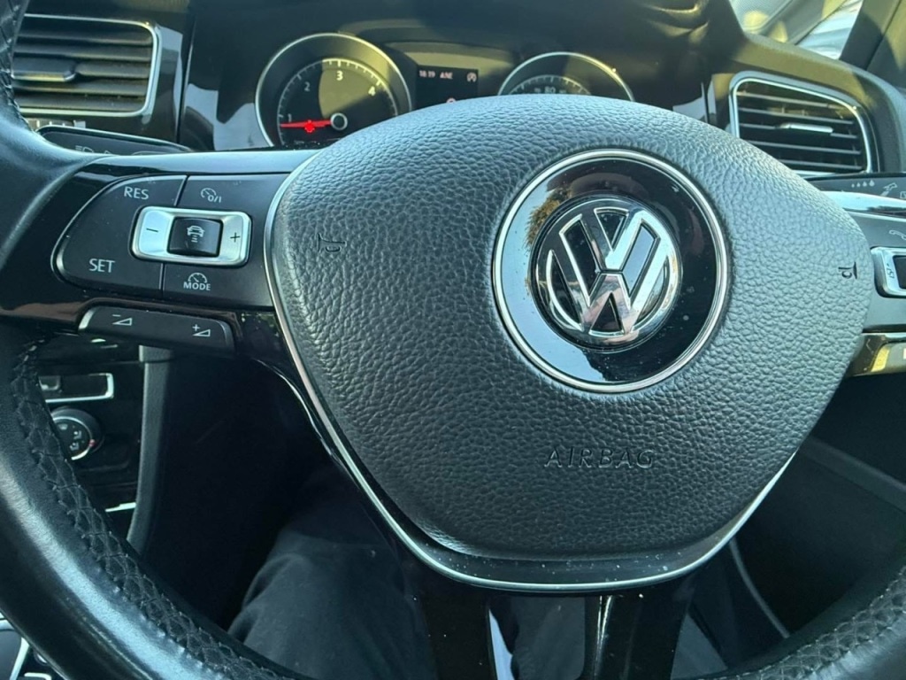 Used Volkswagen Golf 2013 for sale - 76132028: Photo 20