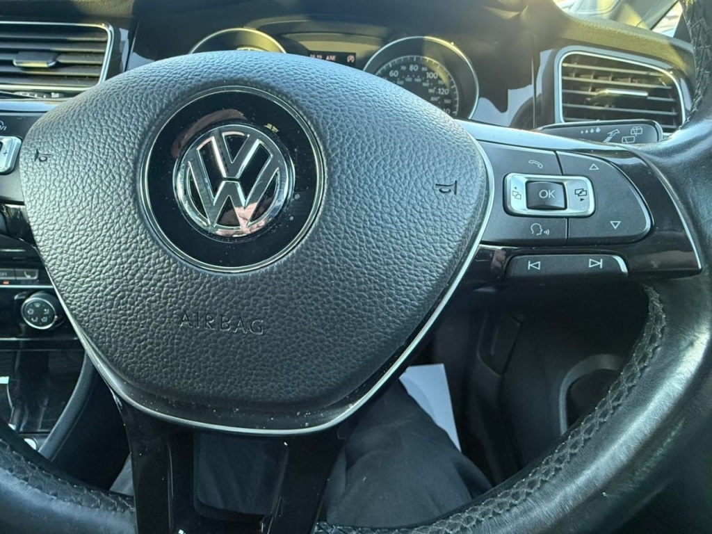 Used Volkswagen Golf 2013 for sale - 76132028: Photo 21
