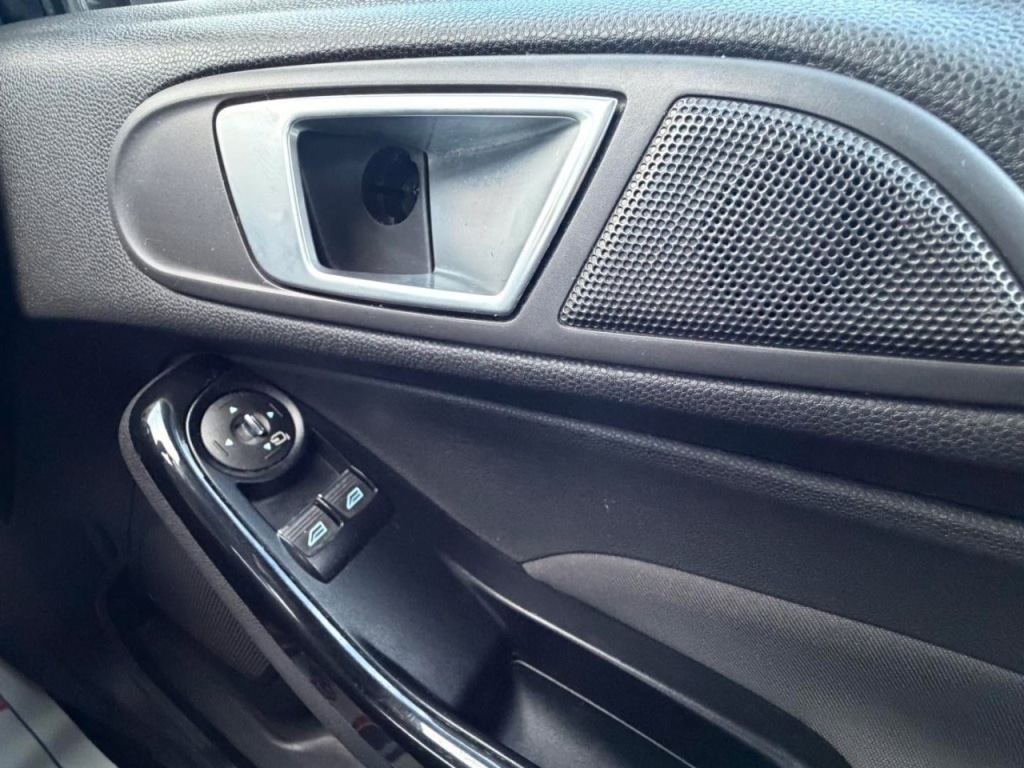 Used Ford Fiesta 2013 for sale - 77306894: Photo 30