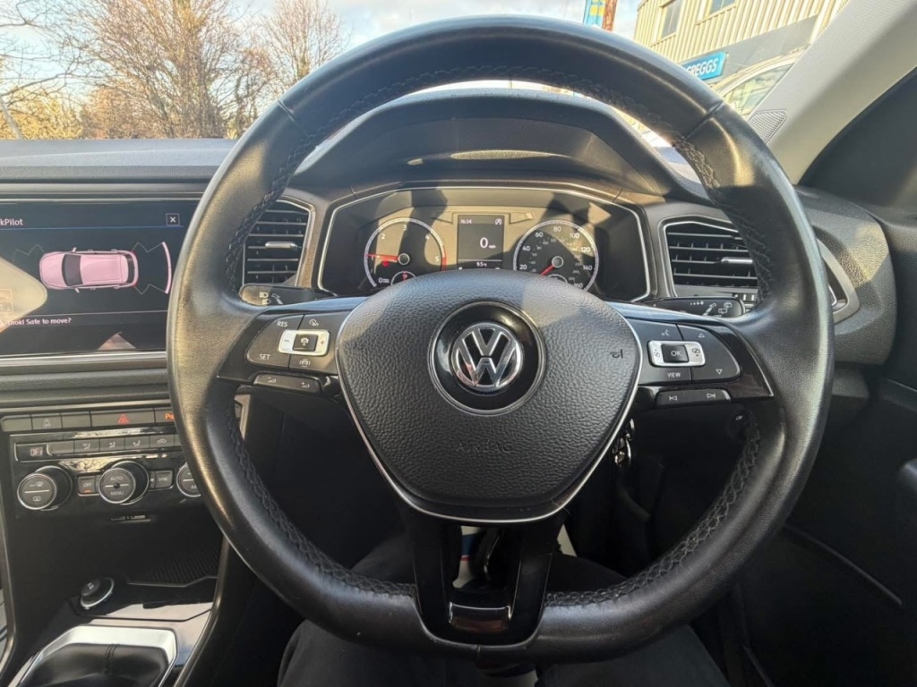 Used Volkswagen T-Roc 2019 for sale - 77743107: Photo 13