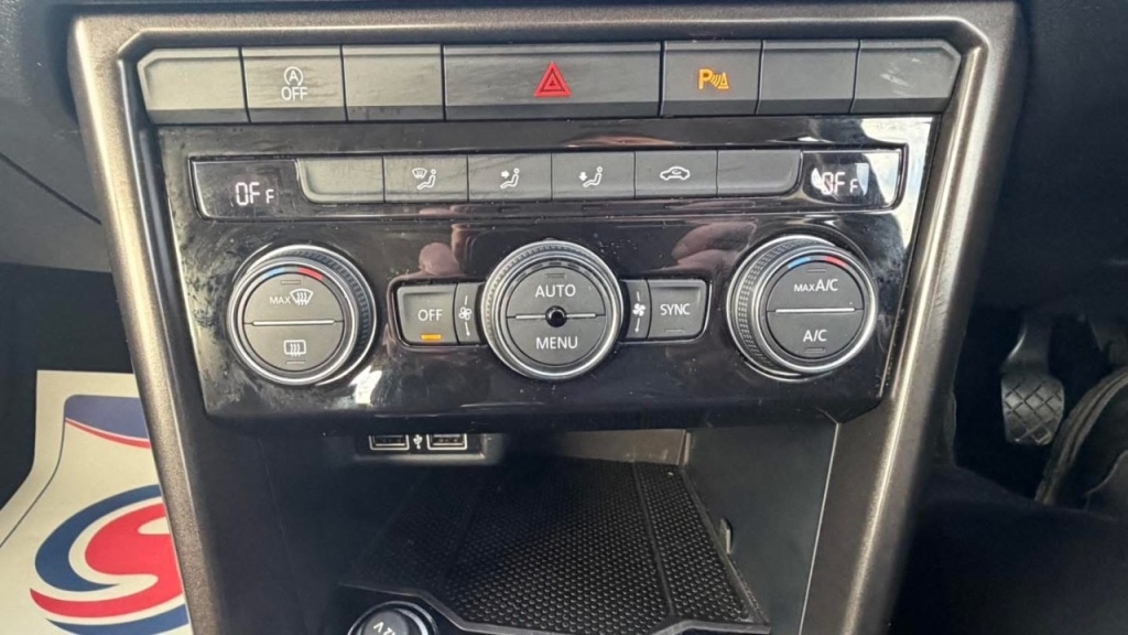 Used Volkswagen T-Roc 2019 for sale - 77743107: Photo 28