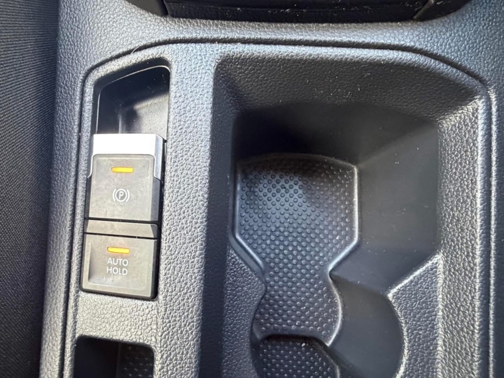 Used Volkswagen T-Roc 2019 for sale - 77743107: Photo 30