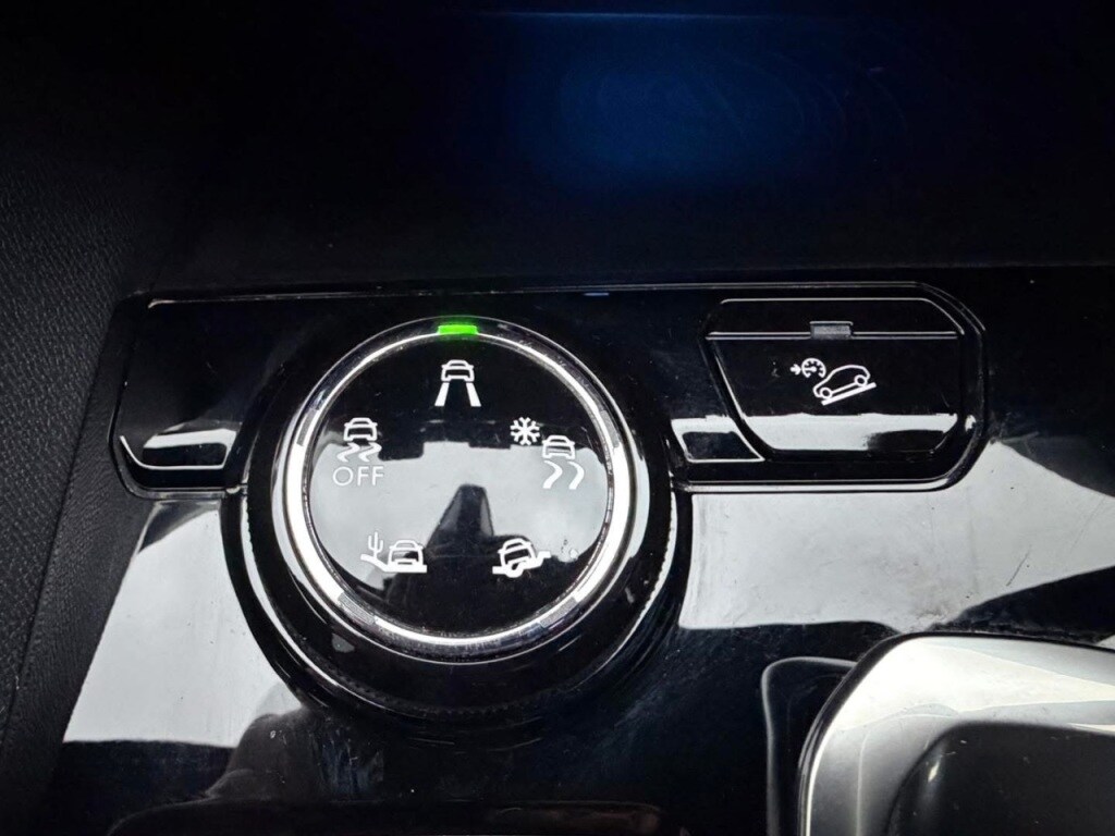 Used Peugeot 3008 2018 for sale - 77474941: Photo 30