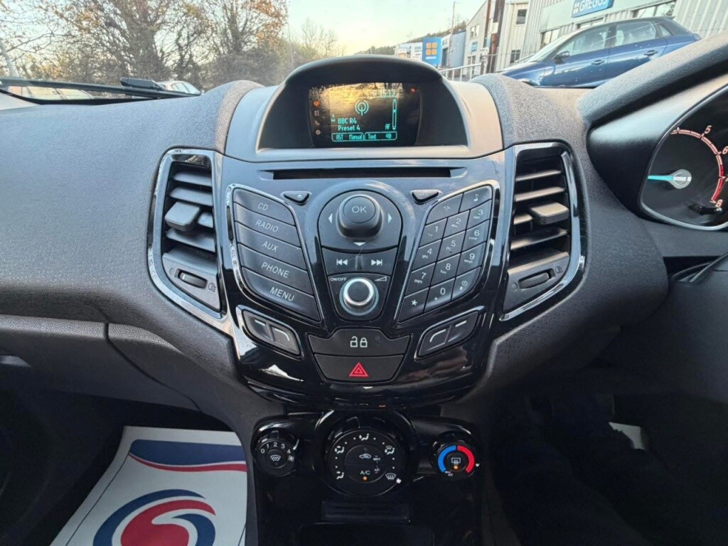 Used Ford Fiesta 2014 for sale - 77306922: Photo 25