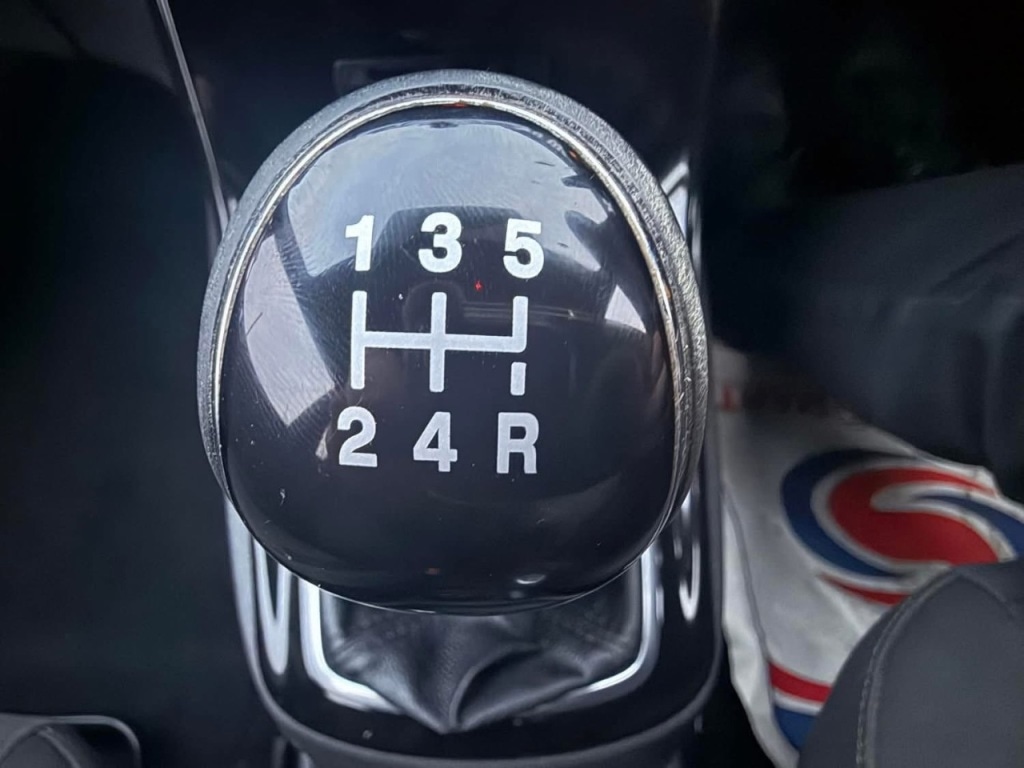 Used Ford Fiesta 2013 for sale - 77306885: Photo 24