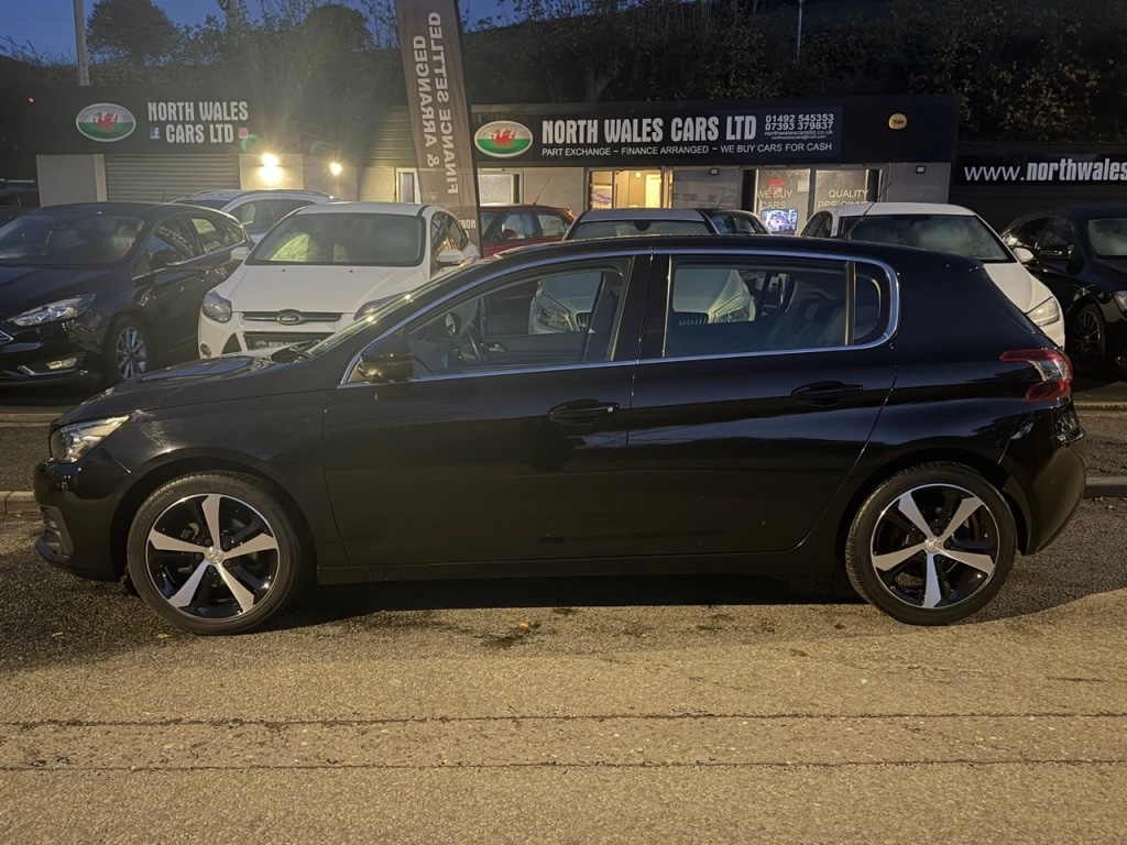 Used Peugeot 308 2018 for sale - 76541673: Photo 5