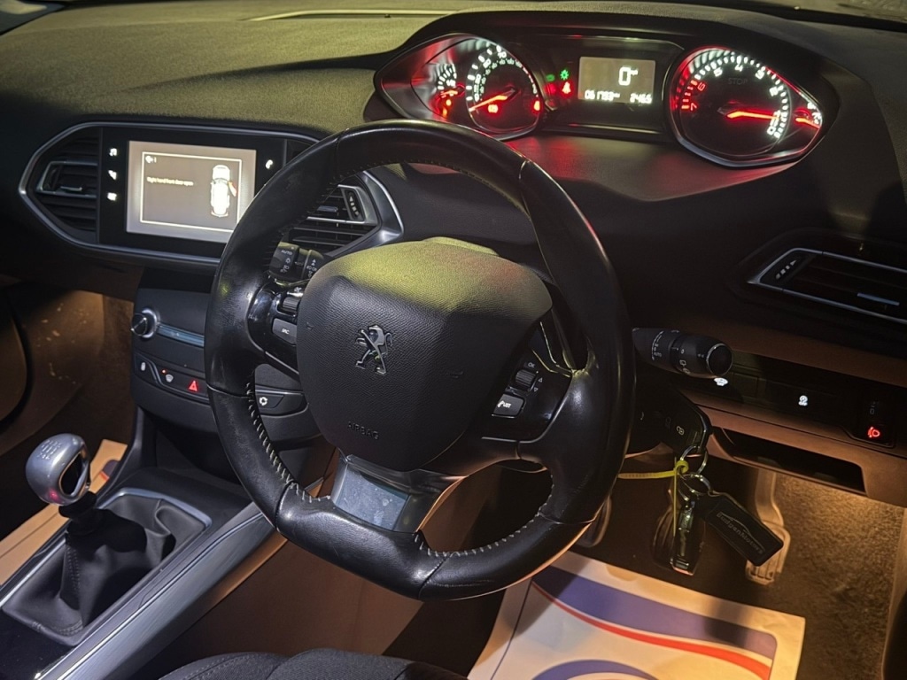 Used Peugeot 308 2018 for sale - 76541673: Photo 9