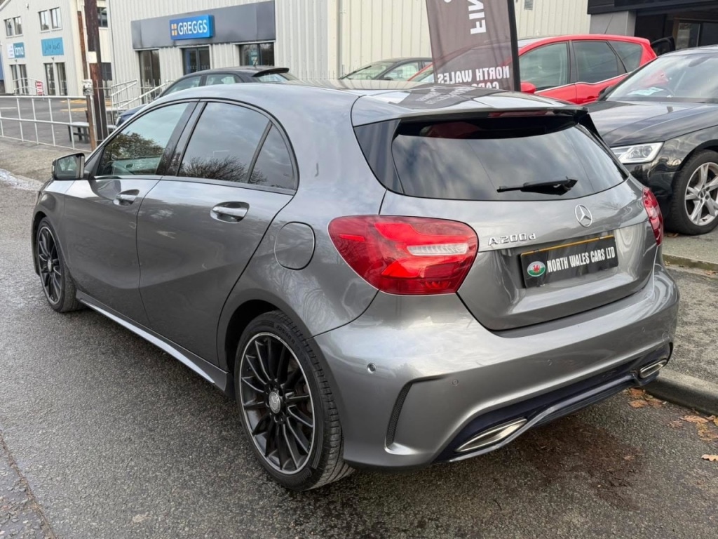 Used Mercedes-Benz A-Class 2015 for sale - 76662914: Photo 2