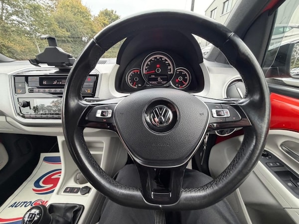 Used Volkswagen up! 2017 for sale - 76299180: Photo 17