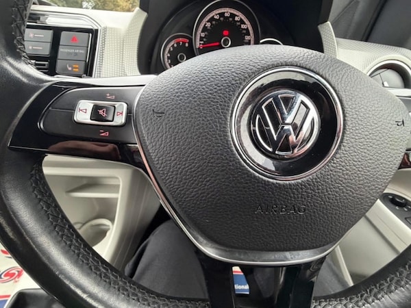 Used Volkswagen up! 2017 for sale - 76299180: Photo 18