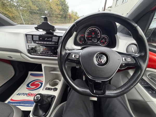 Used Volkswagen up! 2017 for sale - 76299180: Photo 21