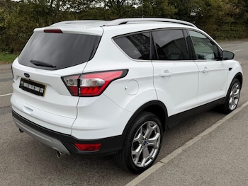 Used Ford Kuga 2017 for sale - 76205846: Photo