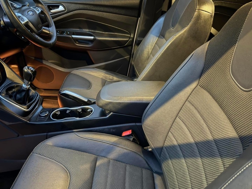 Used Ford Kuga 2013 for sale - 76490477: Photo 16