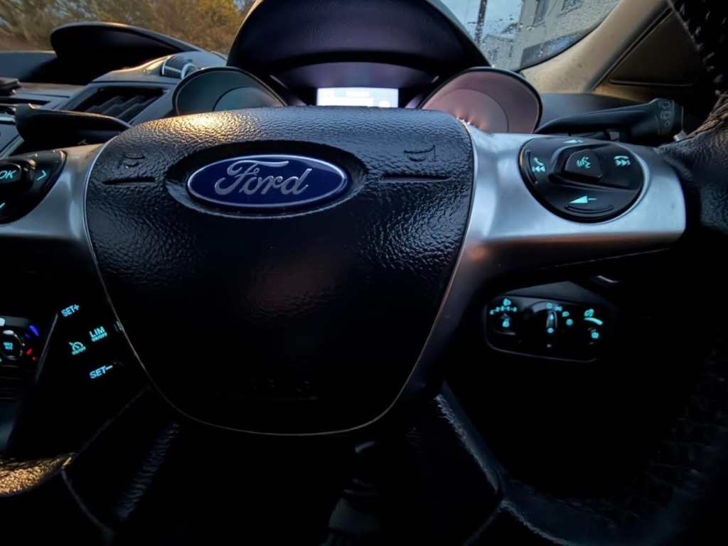 Used Ford Kuga 2013 for sale - 76490477: Photo 21