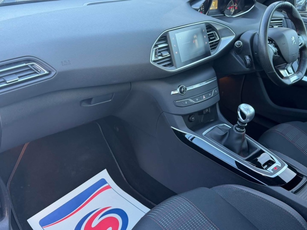 Used Peugeot 308 2018 for sale - 77350369: Photo 15