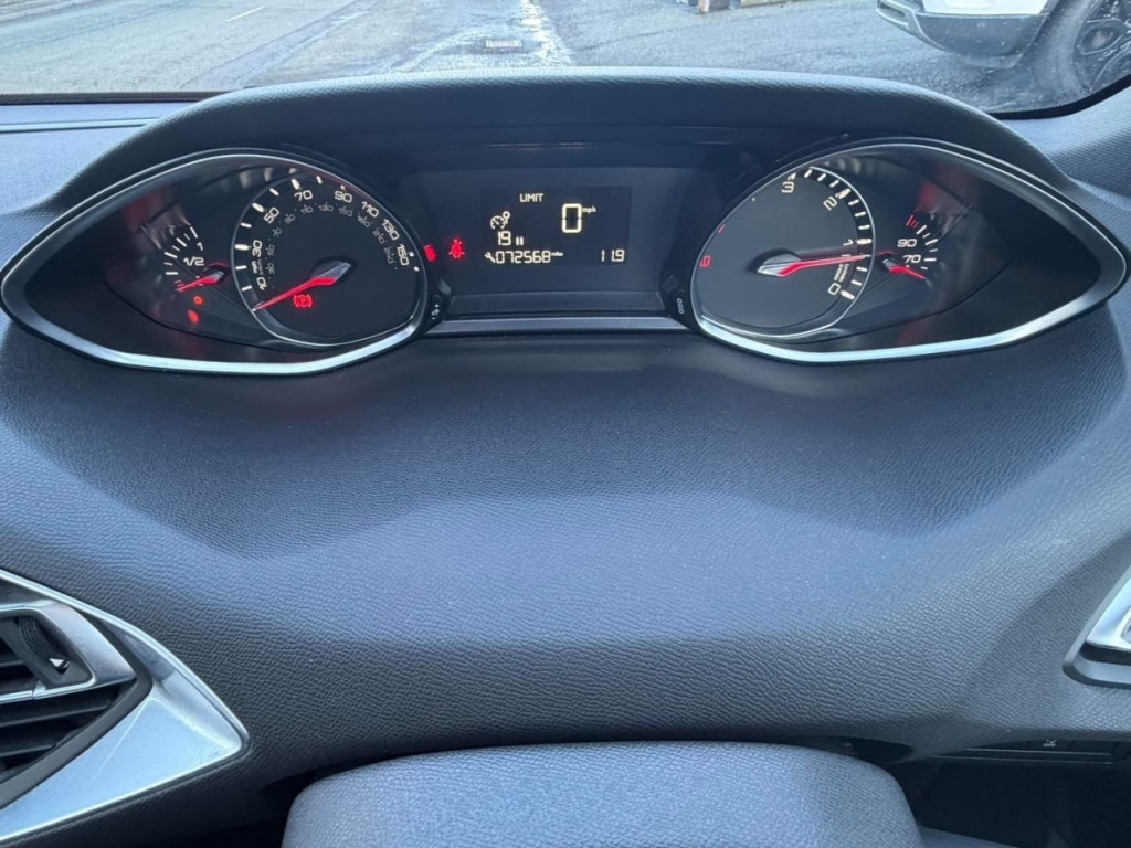 Used Peugeot 308 2018 for sale - 77350369: Photo 23