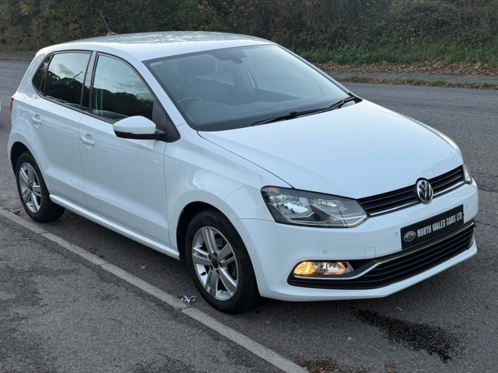 Used Volkswagen Polo 2016 for sale - 76412302: Photo 1