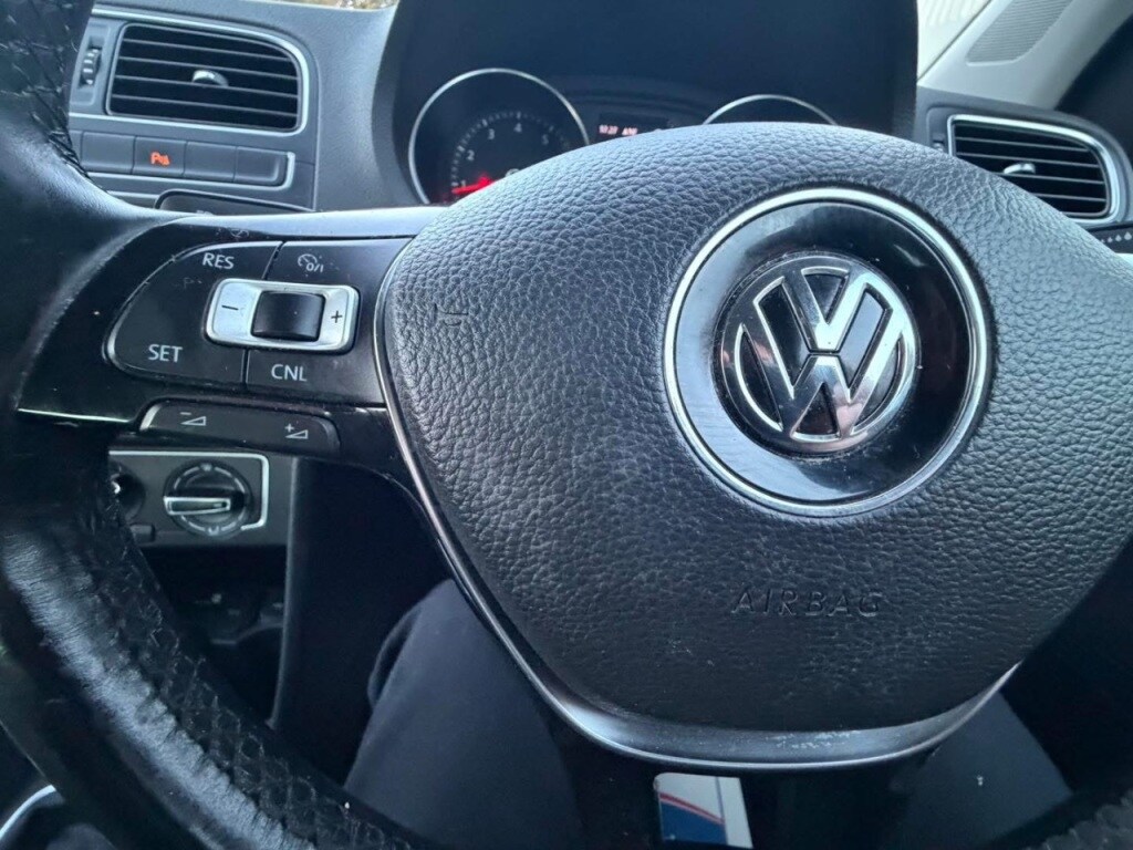 Used Volkswagen Polo 2016 for sale - 76412302: Photo 19