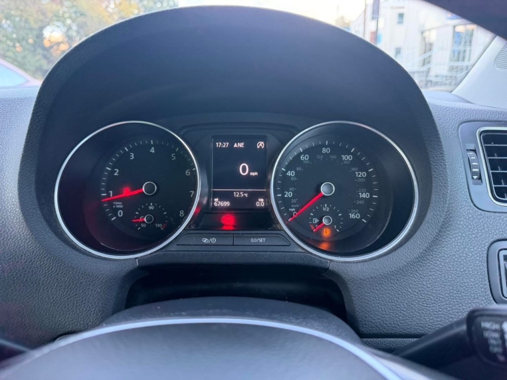 Used Volkswagen Polo 2016 for sale - 76412302: Photo 21