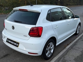 Used Volkswagen Polo 2016 for sale - 76412302: Photo