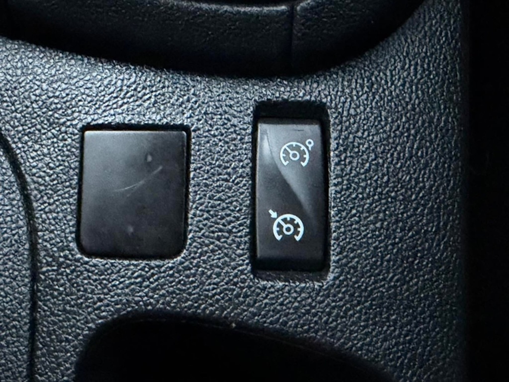 Used Renault Clio 2023 for sale - 77306892: Photo 27