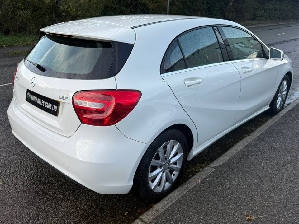 Used Mercedes-Benz A-Class 2014 for sale - 76177147: Photo 4