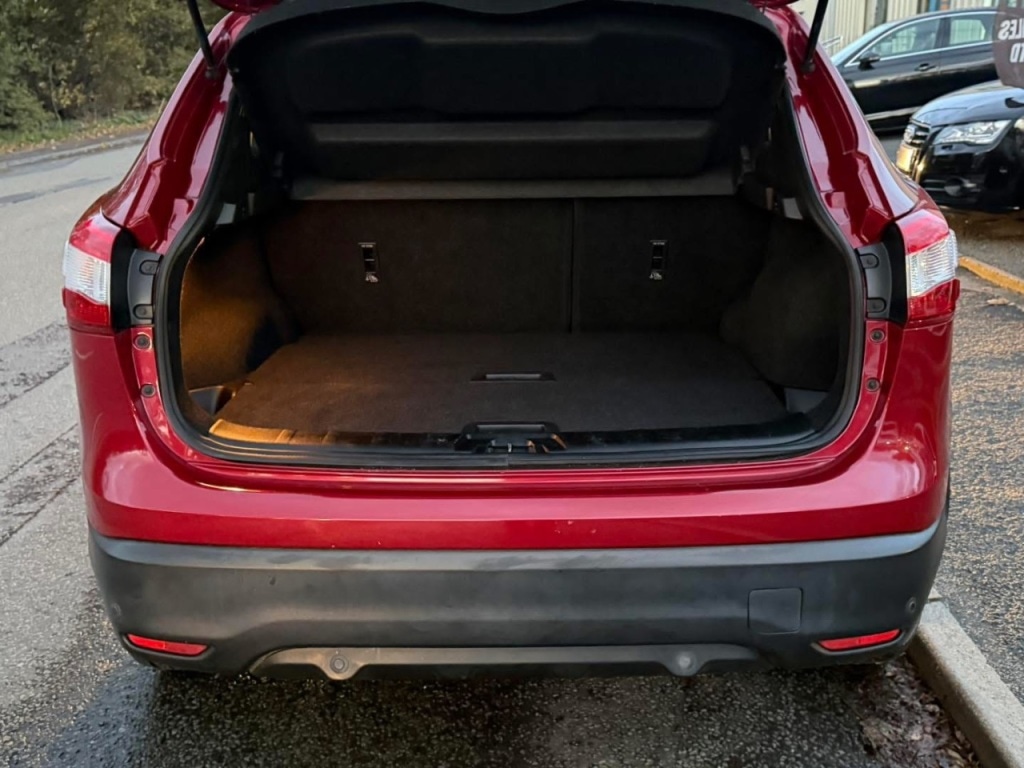 Used Nissan Qashqai 2015 for sale - 76436453: Photo 9