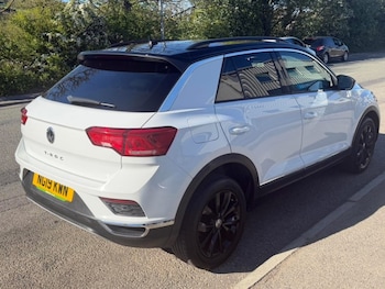 Used Volkswagen T-Roc 2019 for sale - 78379550: Photo