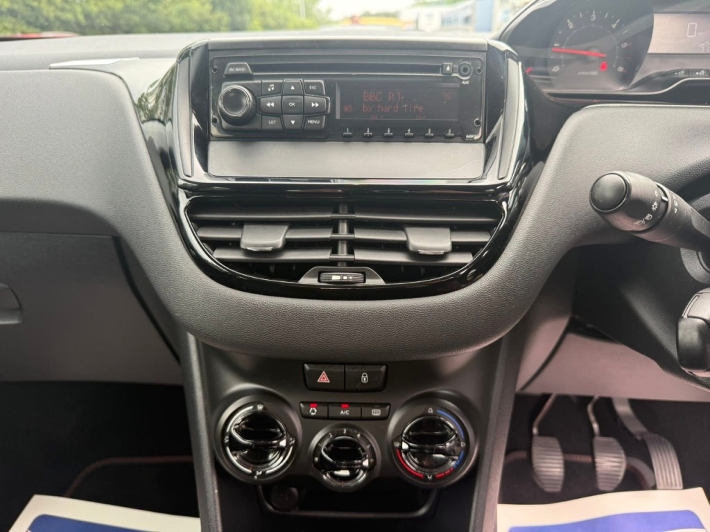 Used Peugeot 208 2013 for sale - 76132047: Photo 20