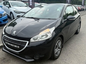 Used Peugeot 208 2013 for sale - 76132047: Photo
