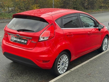 Used Ford Fiesta 2014 for sale - 76490475: Photo