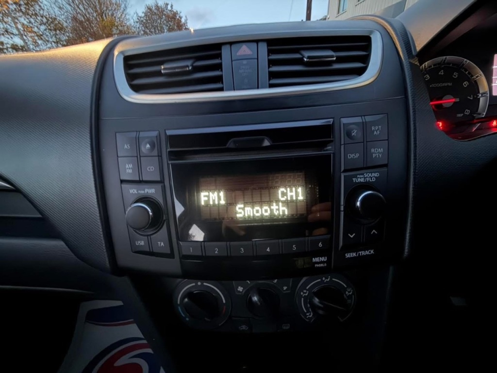 Used Suzuki Swift 2012 for sale - 77306917: Photo 18