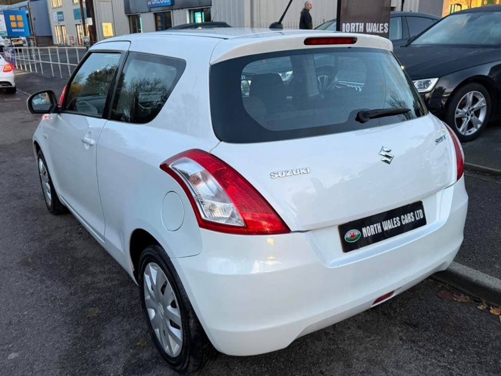 Used Suzuki Swift 2012 for sale - 77306917: Photo 2
