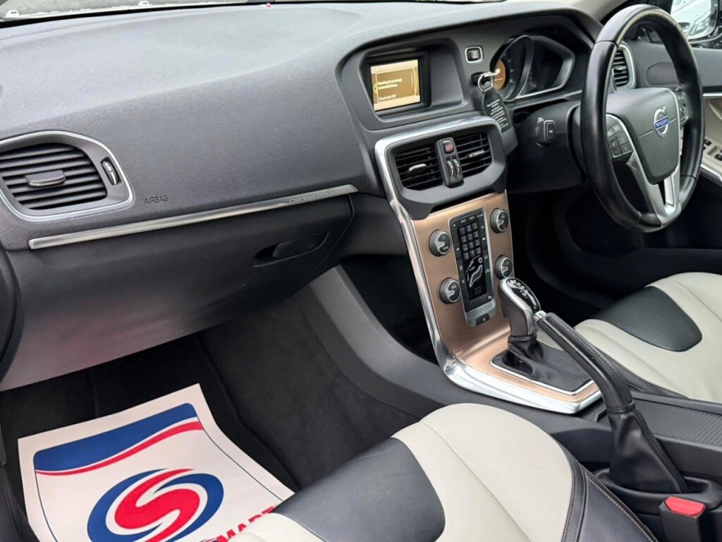 Used Volvo V40 2014 for sale - 76422173: Photo 14