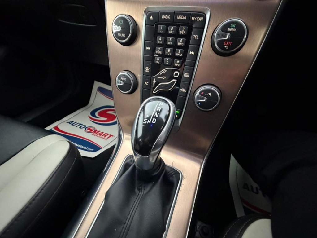 Used Volvo V40 2014 for sale - 76422173: Photo 25