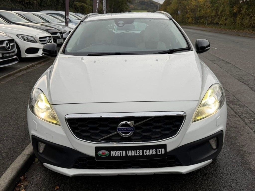 Used Volvo V40 2014 for sale - 76422173: Photo 7