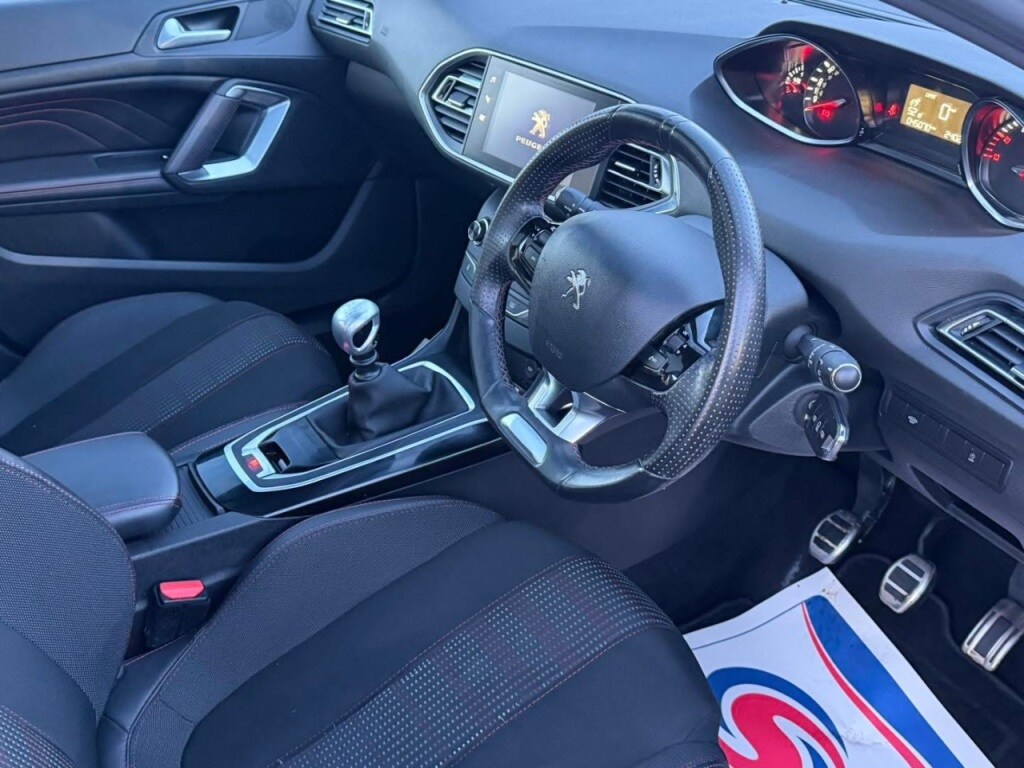 Used Peugeot 308 2017 for sale - 77306900: Photo 11