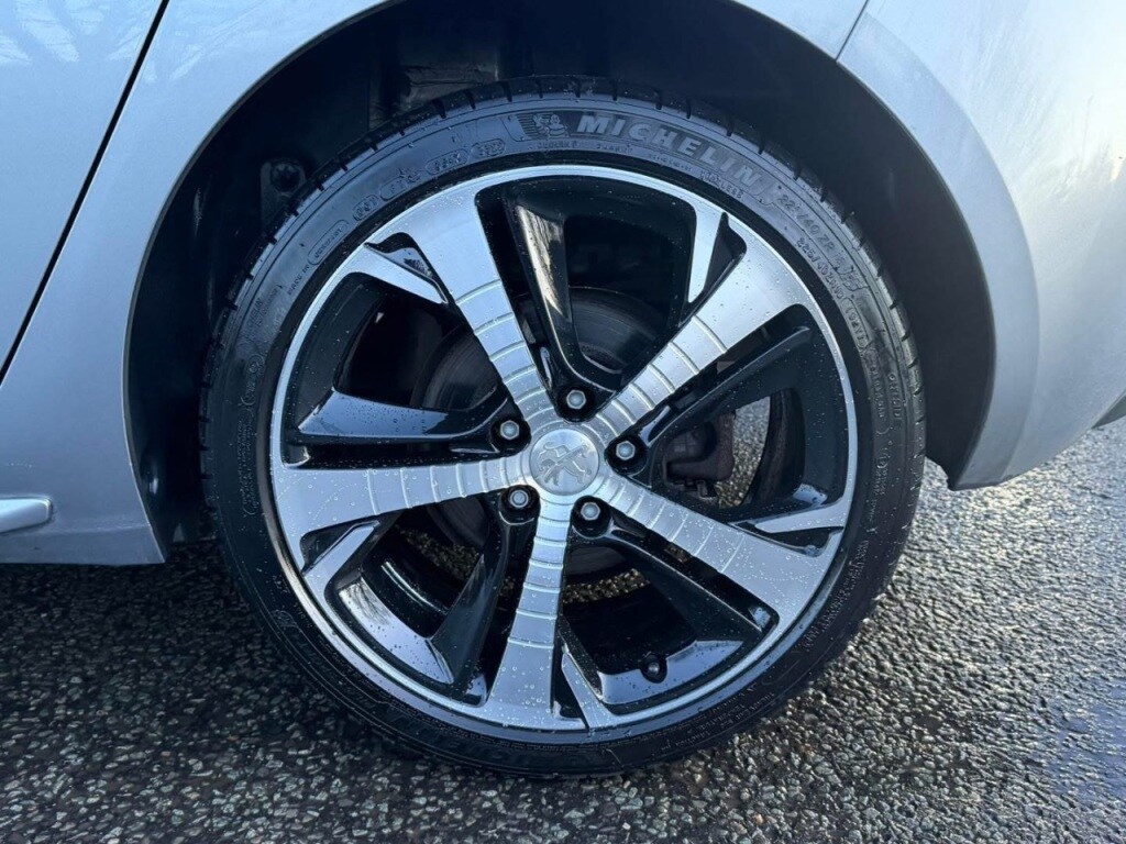 Used Peugeot 308 2017 for sale - 77306900: Photo 32