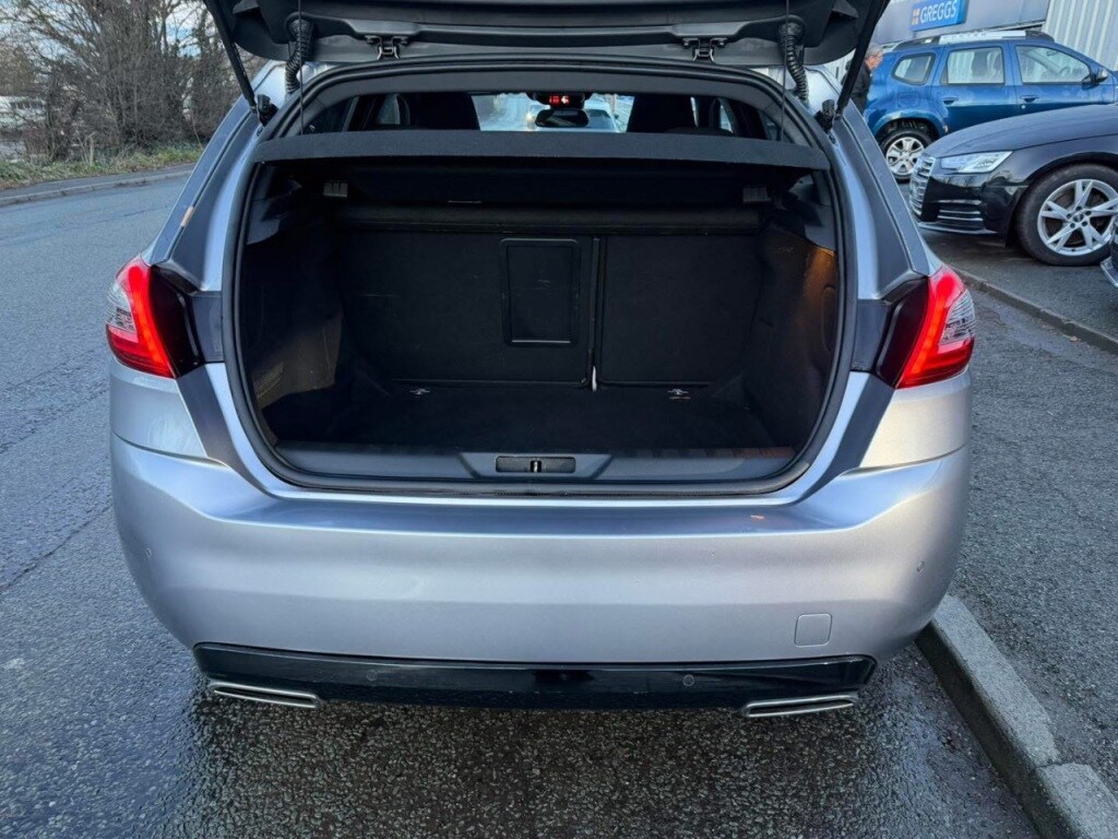 Used Peugeot 308 2017 for sale - 77306900: Photo 9