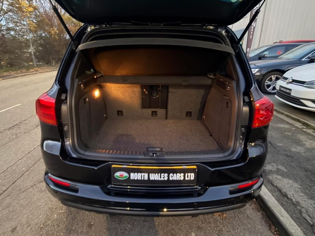 Used Volkswagen Tiguan 2015 for sale - 76637548: Photo 10