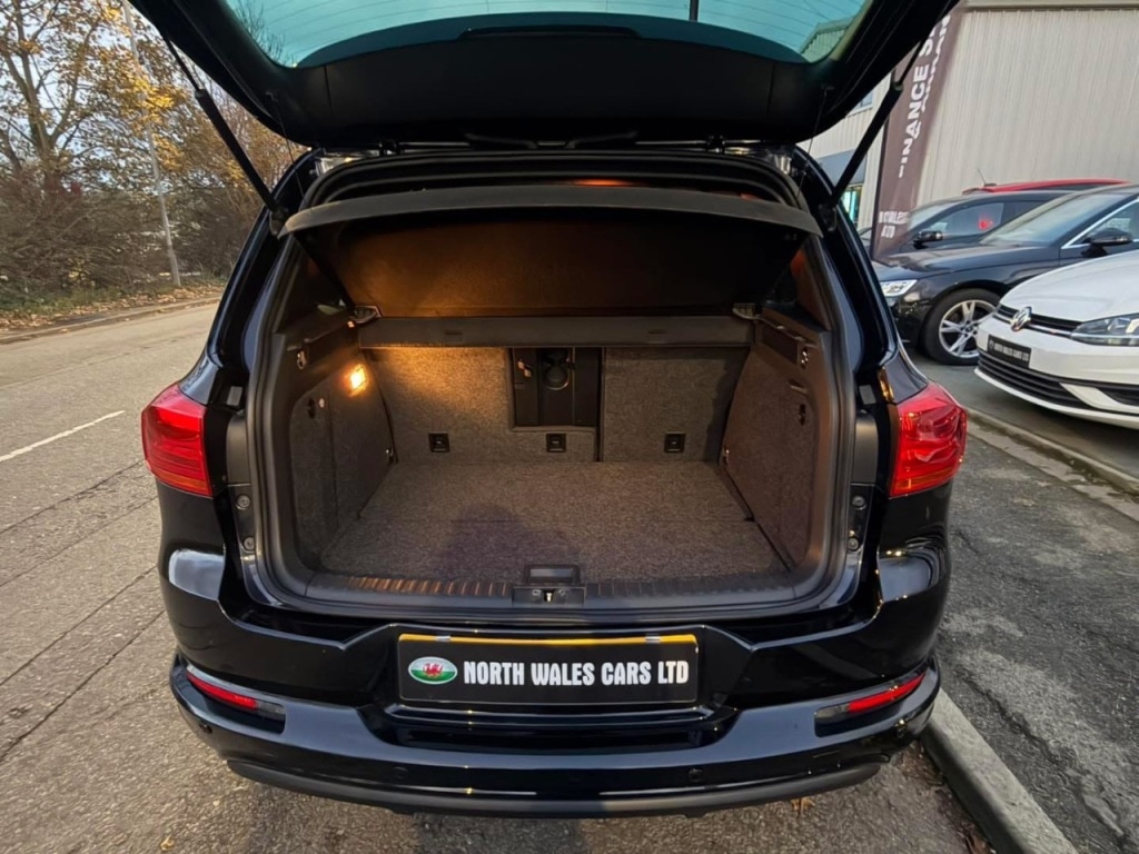 Used Volkswagen Tiguan 2015 for sale - 76637548: Photo 11