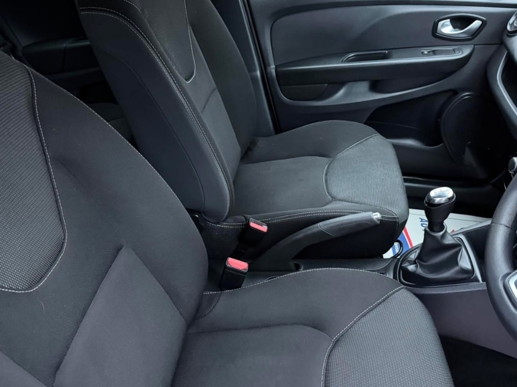 Used Renault Clio 2023 for sale - 76594639: Photo 14