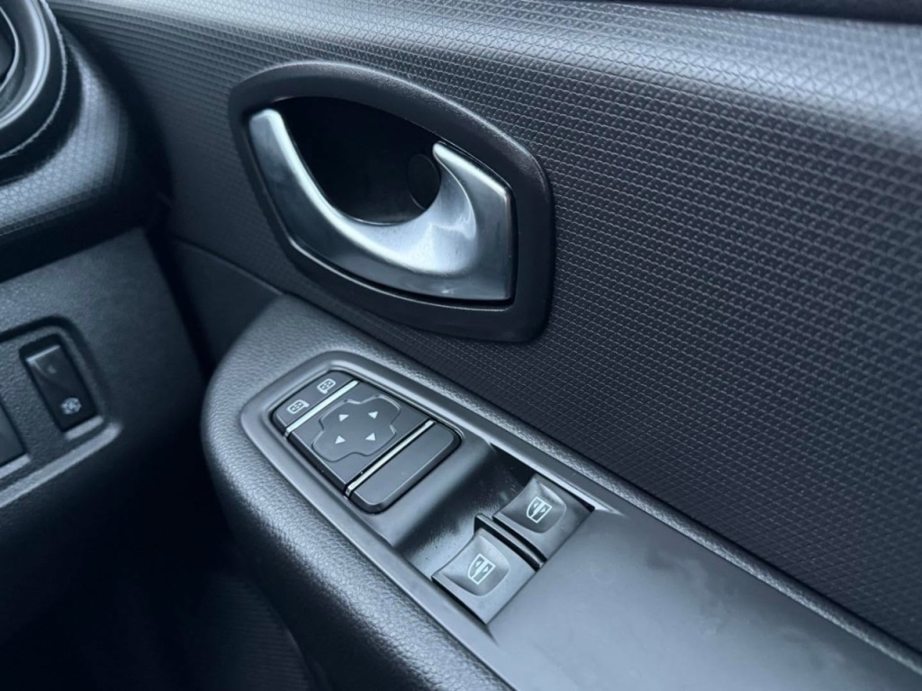 Used Renault Clio 2023 for sale - 76594639: Photo 28