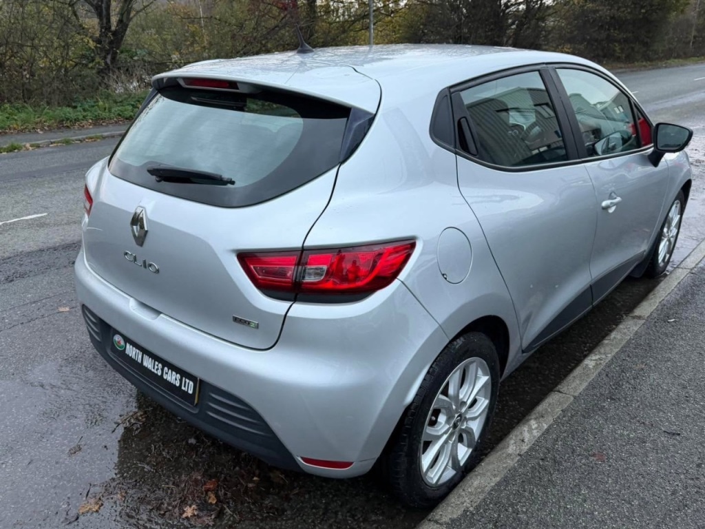 Used Renault Clio 2023 for sale - 76594639: Photo 4