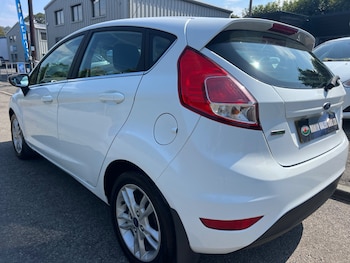 Used Ford Fiesta 2015 for sale - 79505248: Photo